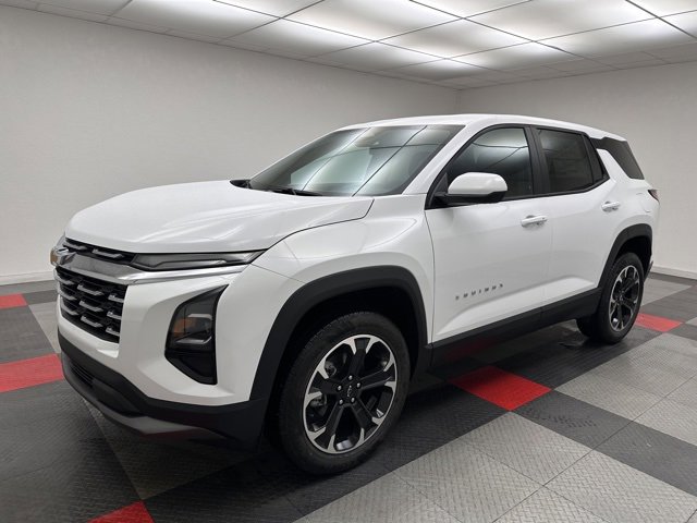 2026 Chevrolet Equinox LT photo 3