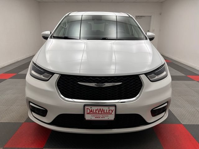 Used 2023 Chrysler Pacifica Hybrid Touring L with VIN 2C4RC1L79PR622321 for sale in Kansas City