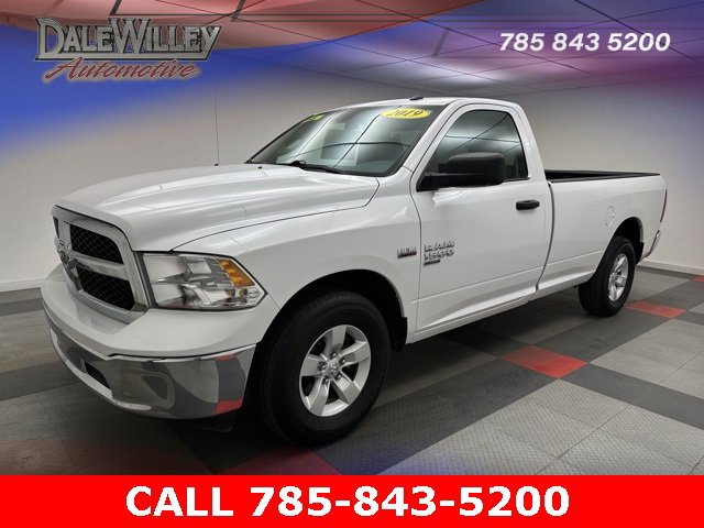 2019 Ram 1500 Classic Tradesman photo 3