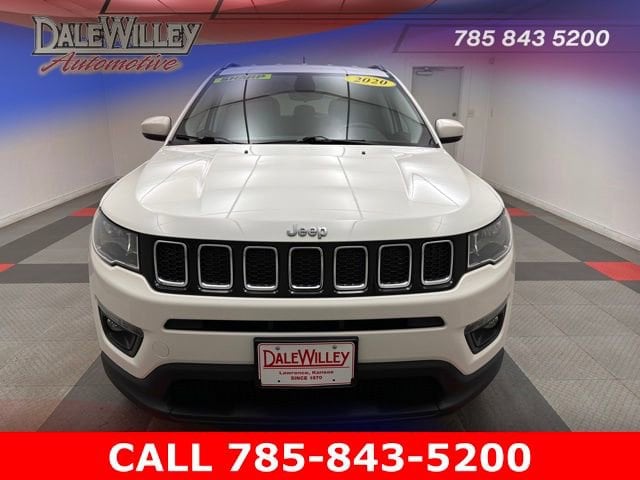 Used 2020 Jeep Compass Latitude with VIN 3C4NJDBB6LT118375 for sale in Kansas City