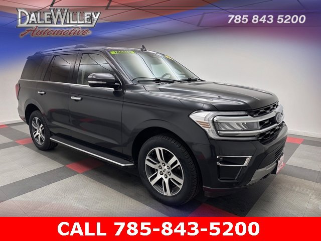 2023 Ford Expedition Limited's photo