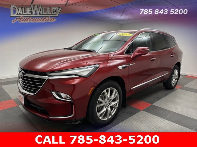 2023 Buick Enclave Essence photo 3
