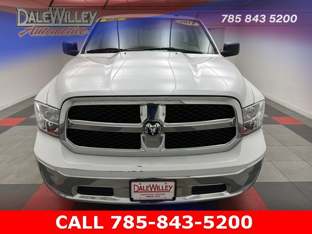 Used 2019 RAM Ram 1500 Classic Tradesman with VIN 3C6JR6DTXKG527762 for sale in Kansas City
