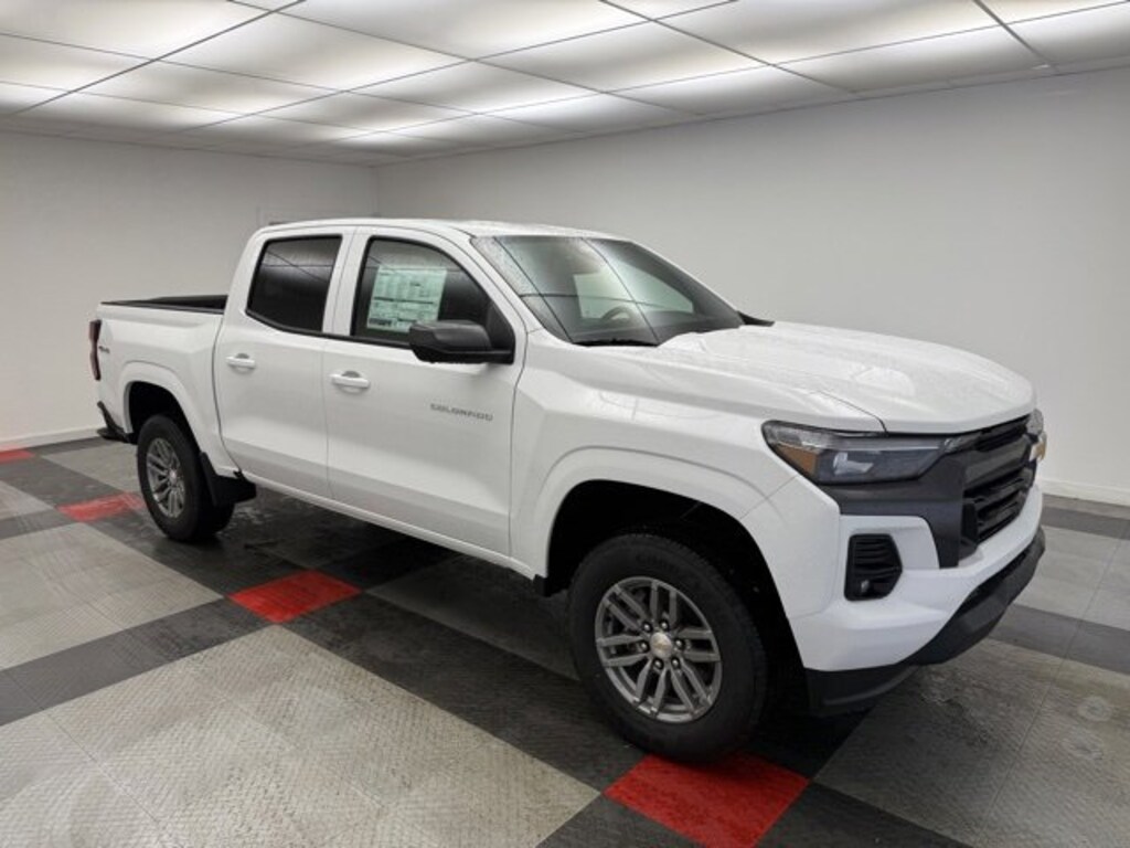New 2025 Chevrolet Colorado WT/LT Truck