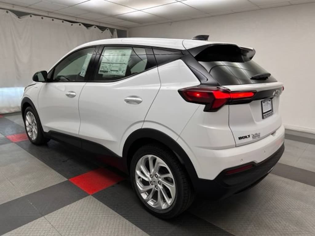New 2027 Chevrolet Bolt LT SUV