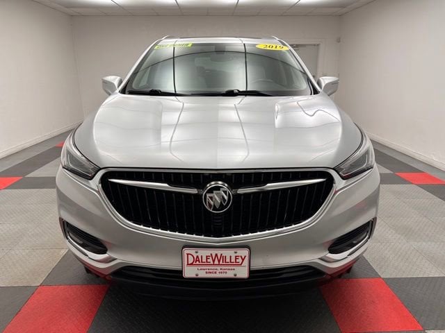 Used 2019 Buick Enclave Essence with VIN 5GAEVAKW3KJ211710 for sale in Kansas City