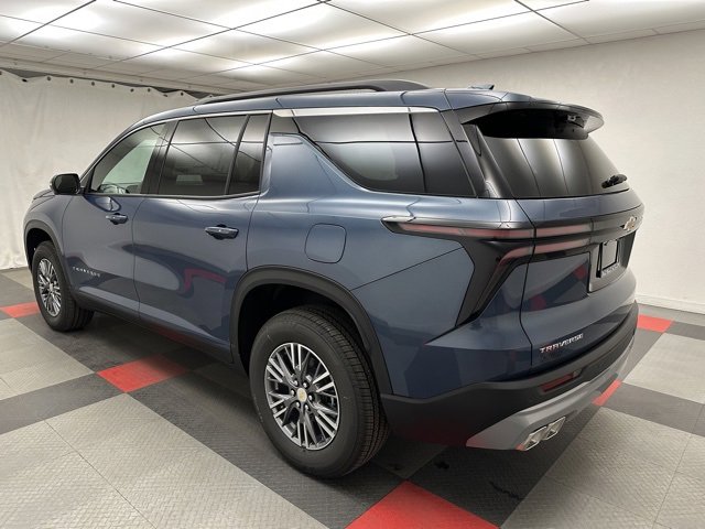 2026 Chevrolet Traverse photo 4