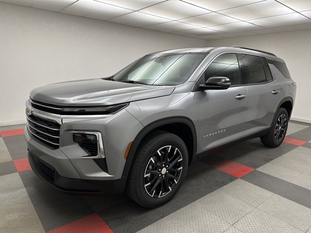 2026 Chevrolet Traverse photo 3