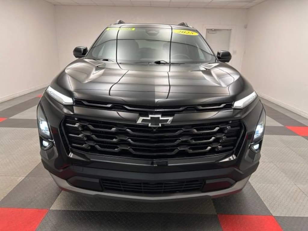 Used 2025 Chevrolet Equinox LT SUV