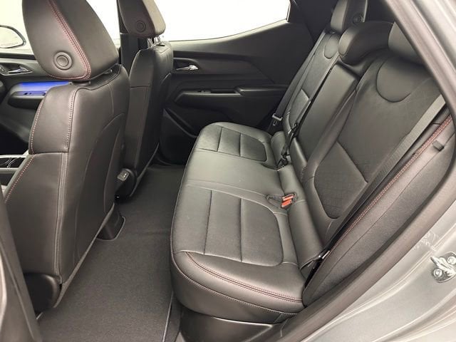 2027 Chevrolet Bolt RS - Photo 17