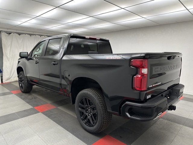 2026 Chevrolet Silverado Trail Boss LT photo 2