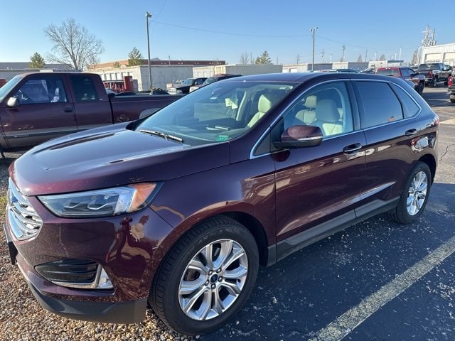 2021 Ford Edge Titanium's photo