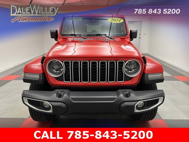 Used 2024 Jeep Wrangler 4-Door Sahara with VIN 1C4PJXEN4RW171899 for sale in Kansas City