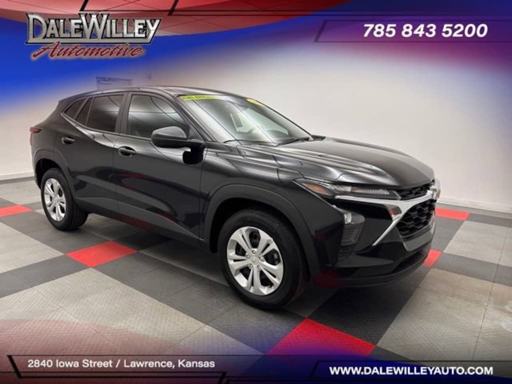 Used 2025 Chevrolet Trax LS SUV