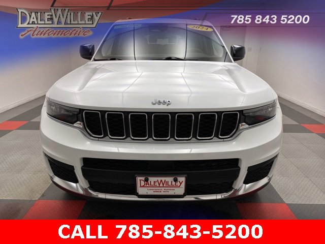 Used 2024 Jeep Grand Cherokee L Laredo with VIN 1C4RJKAG4R8923754 for sale in Kansas City