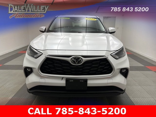 Used 2023 Toyota Highlander LE with VIN 5TDKDRAH2PS503770 for sale in Kansas City