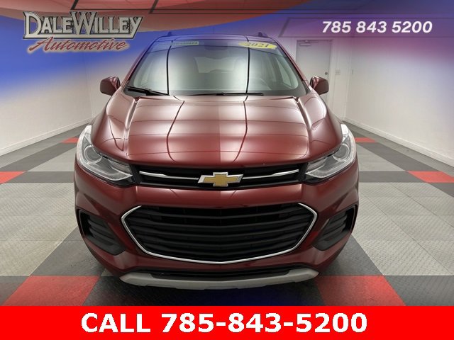 Used 2021 Chevrolet Trax LT with VIN KL7CJLSM2MB364486 for sale in Kansas City