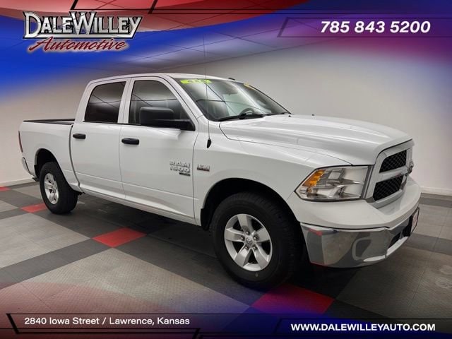 2022 RAM 1500 Classic Tradesman 4x4 Crew Cab 5'7's photo