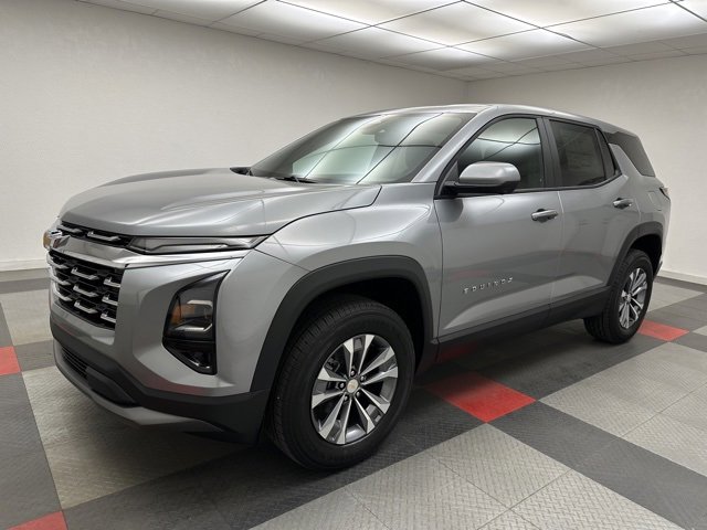 2026 Chevrolet Equinox LT photo 3