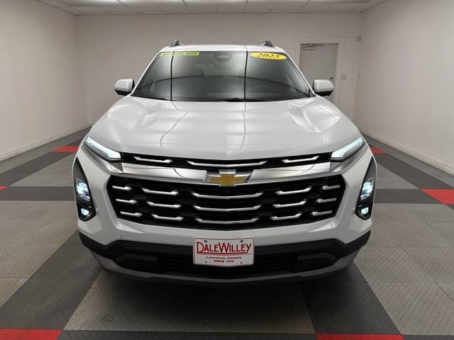 Used 2025 Chevrolet Equinox LT with VIN 3GNAXPEG6SL209254 for sale in Kansas City