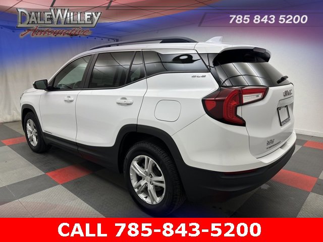 2022 Gmc Terrain SLE photo 3