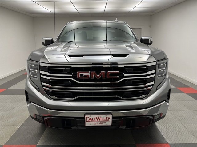 Used 2023 GMC Sierra 1500 SLT with VIN 1GTUUDEL9PZ227273 for sale in Kansas City