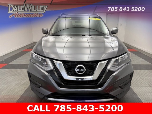 Used 2017 Nissan Rogue S with VIN KNMAT2MT2HP523311 for sale in Kansas City