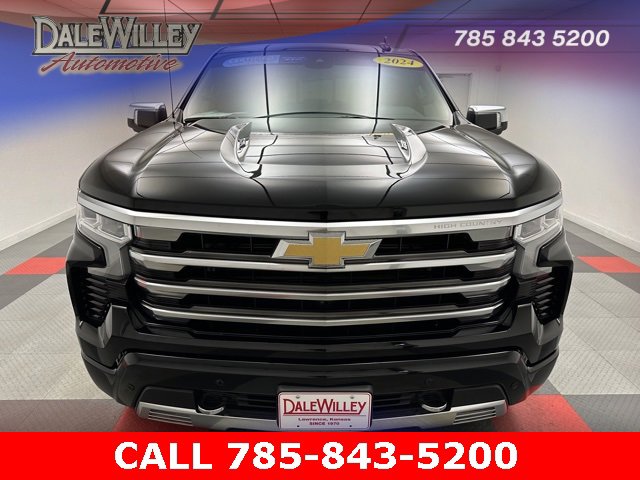 Used 2024 Chevrolet Silverado 1500 High Country with VIN 1GCUDJEL0RZ120002 for sale in Kansas City