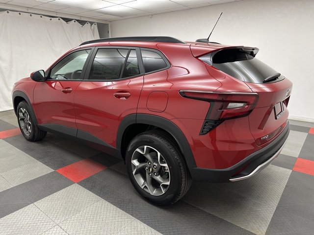 2026 Chevrolet Trax LT photo 4