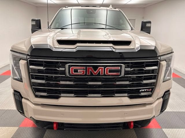 2026 GMC Sierra 2500HD AT4 - Photo 2