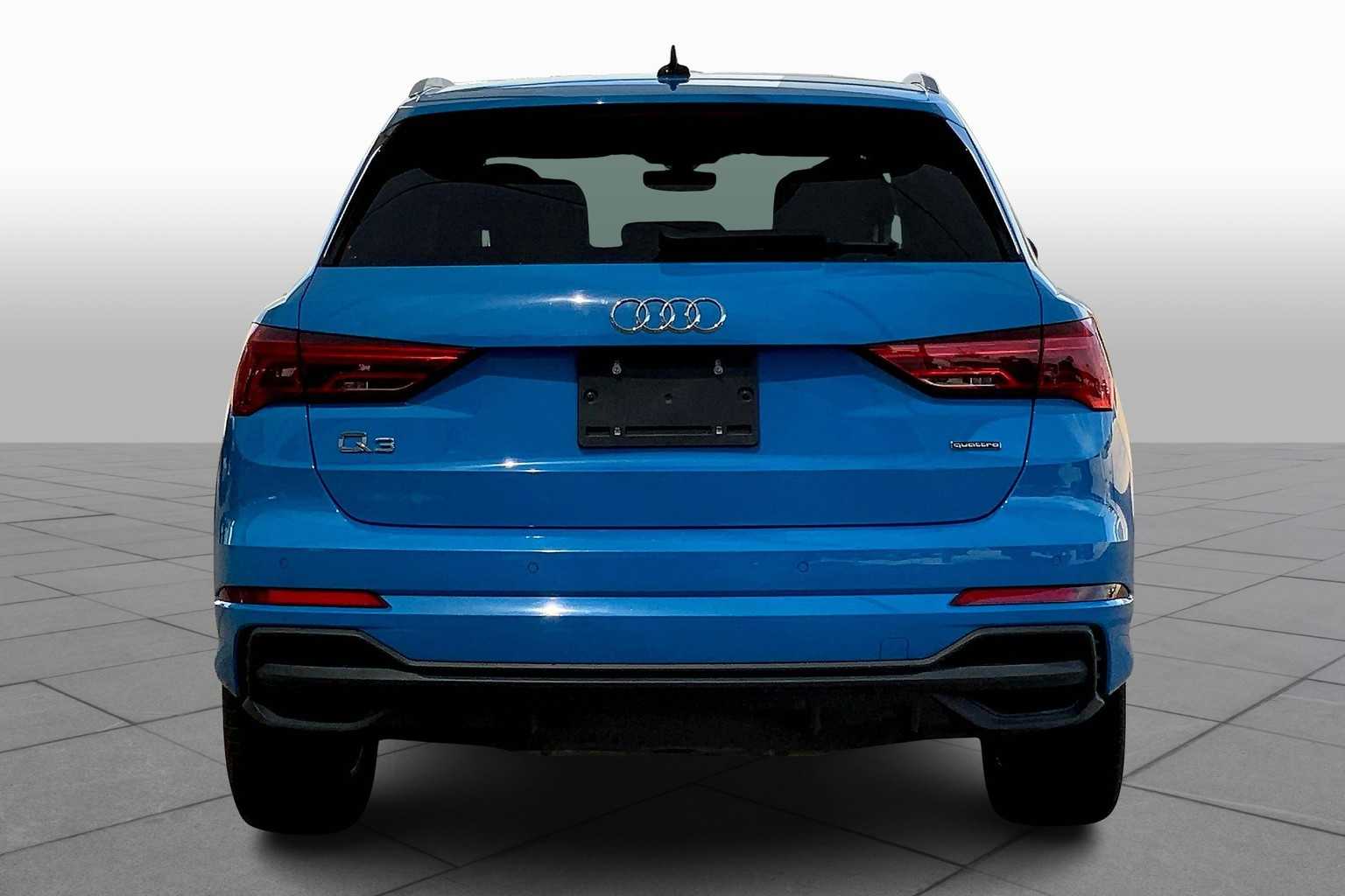 2023 Audi Q3 S line Premium photo 3