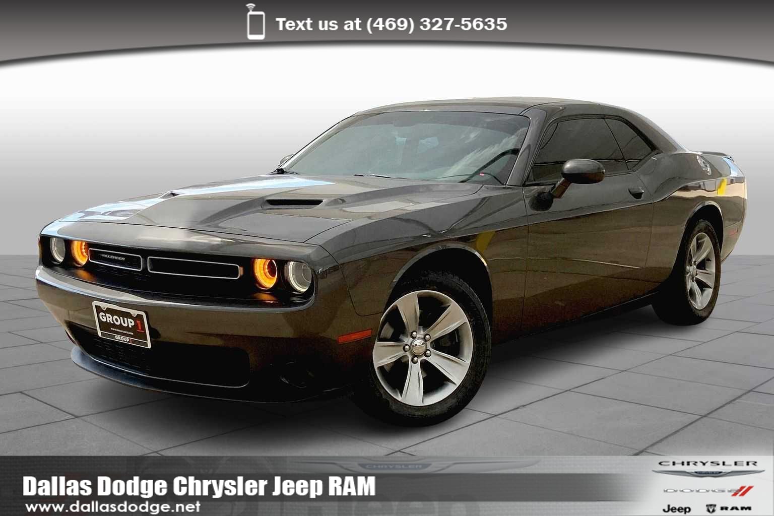 2020 Dodge Challenger SXT's photo