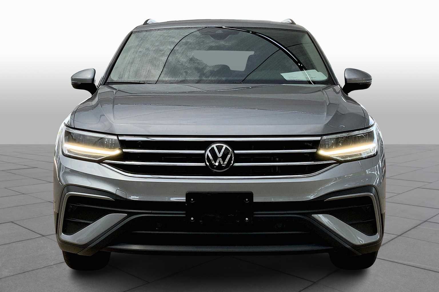 2024 Volkswagen Tiguan S photo 2
