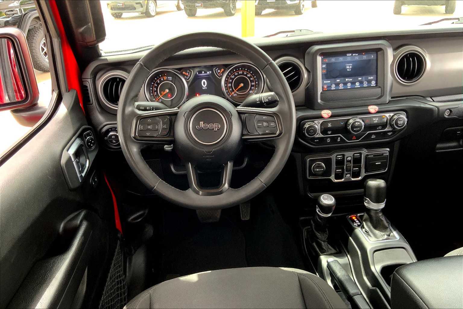 2023 Jeep Gladiator Sport S photo 4