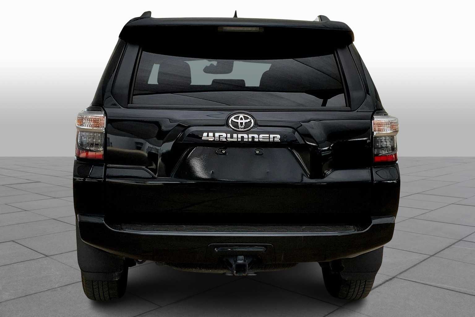 2024 Toyota 4Runner SR5 photo 3