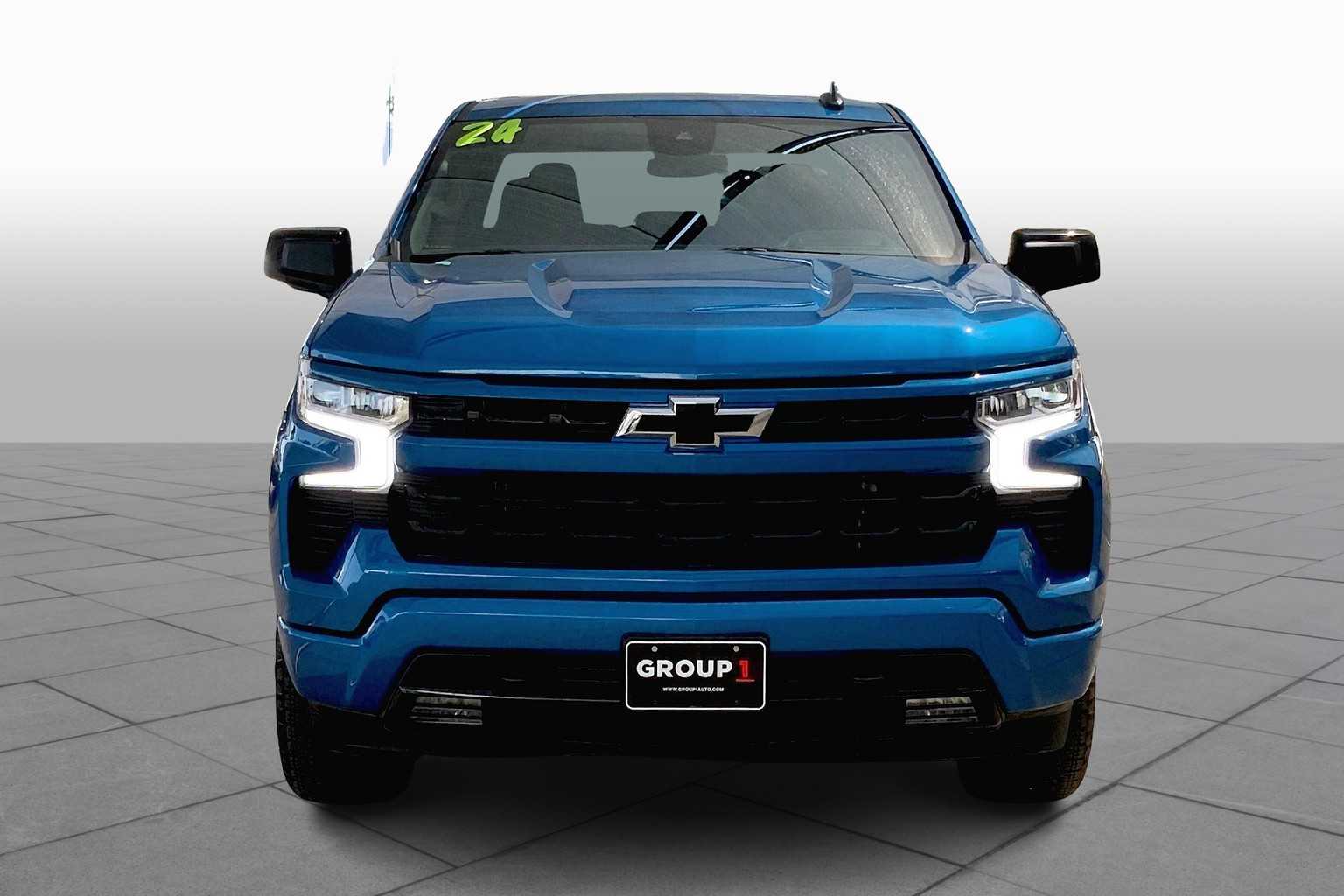 2024 Chevrolet Silverado 1500 RST photo 2