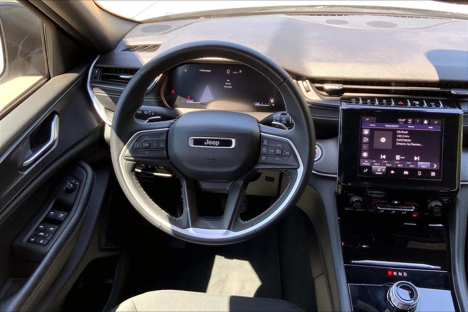 2024 Jeep Grand Cherokee Laredo X photo 4