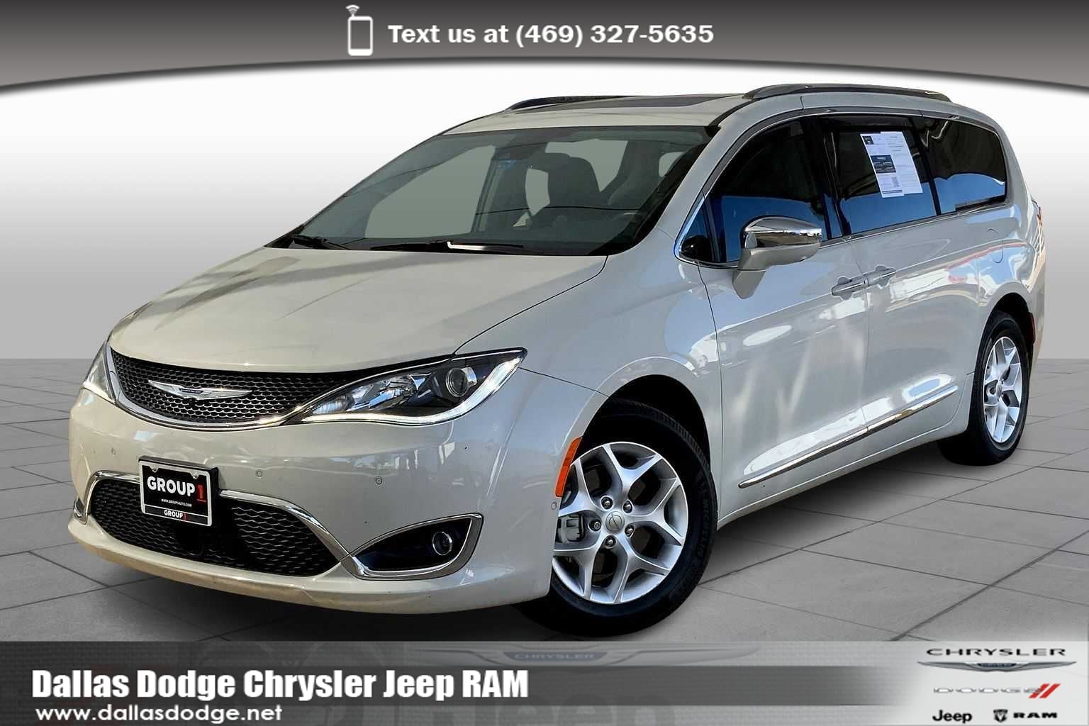 2020 Chrysler Pacifica Limited's photo