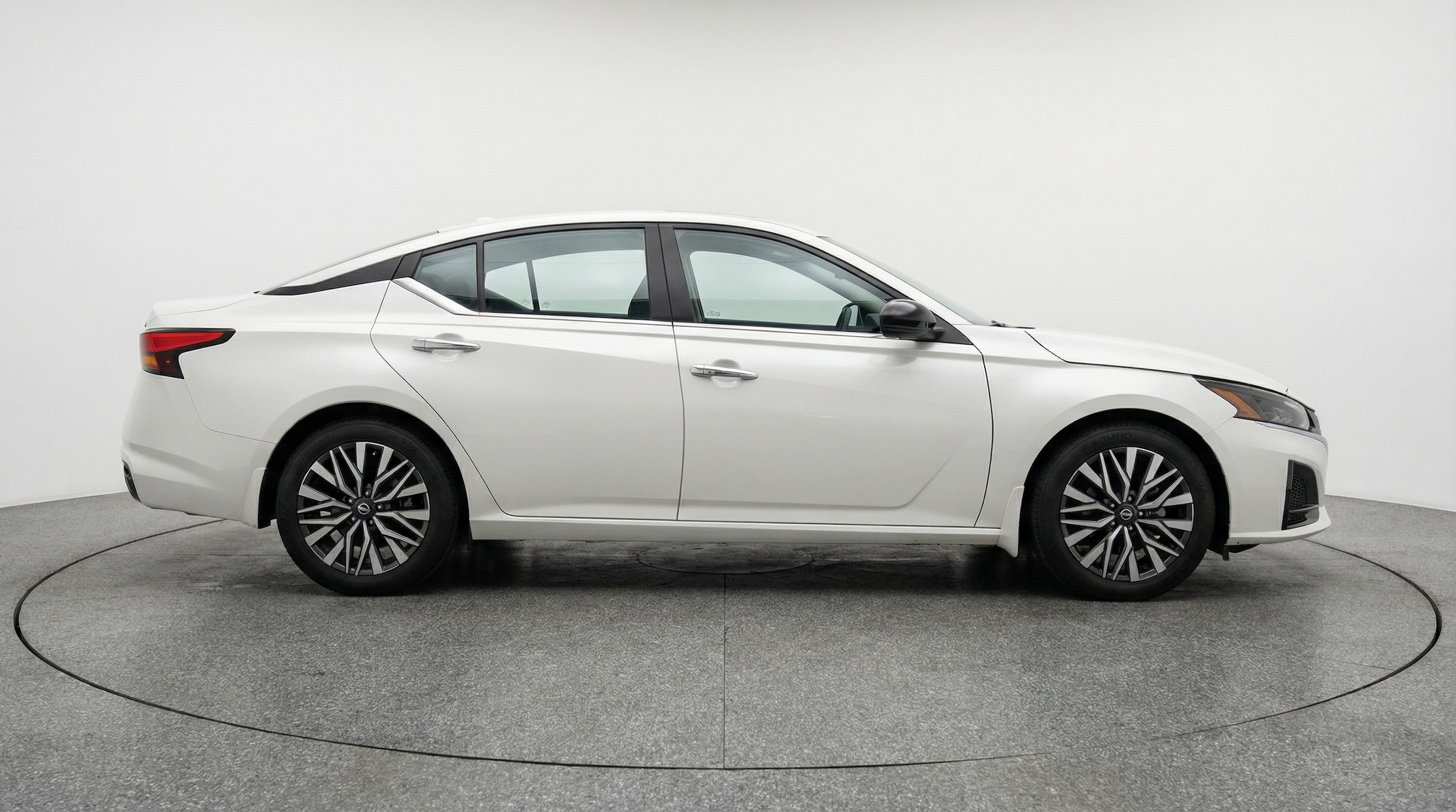 Thumbnail: 2025 Nissan Altima - 8