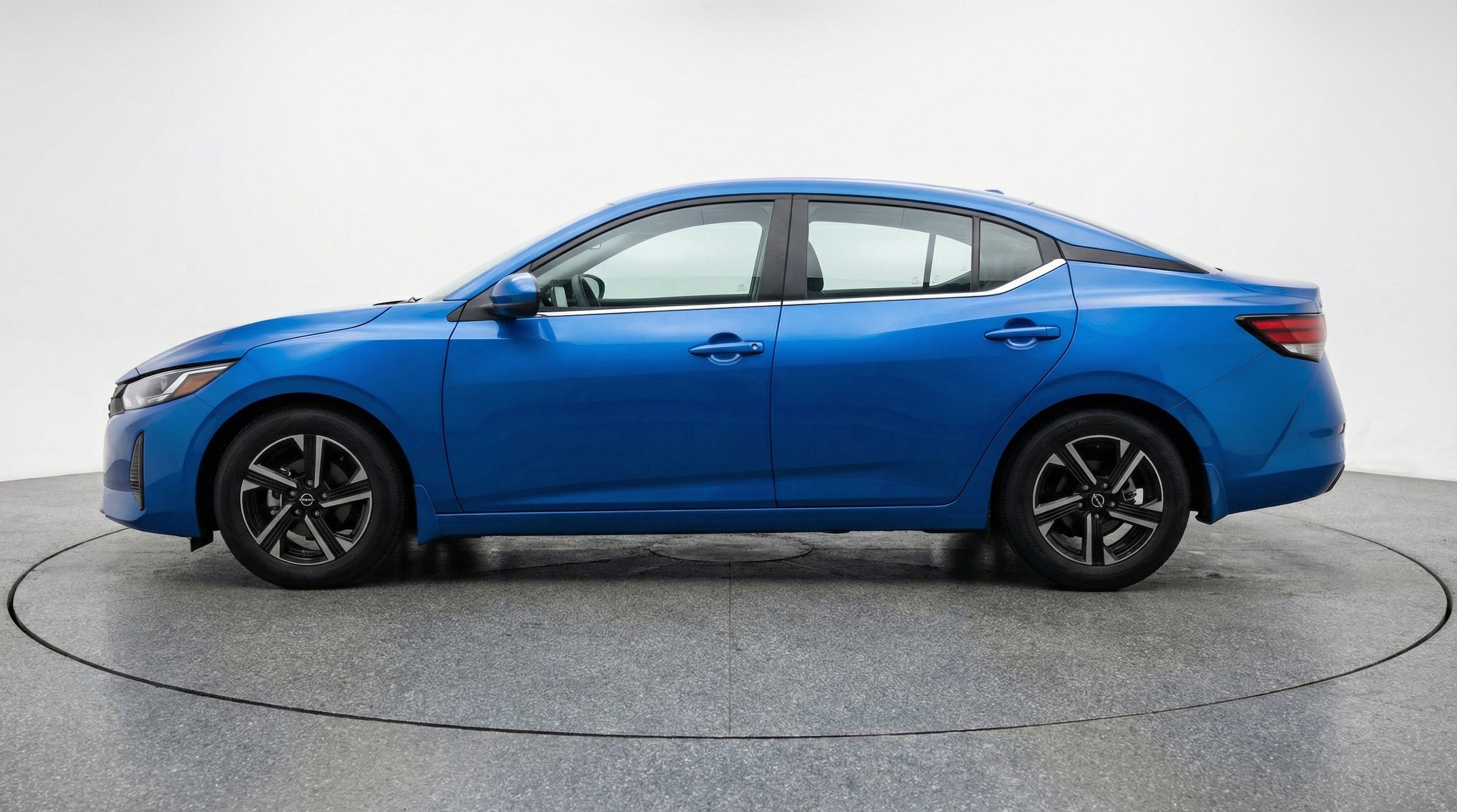Thumbnail: 2025 Nissan Sentra - 5