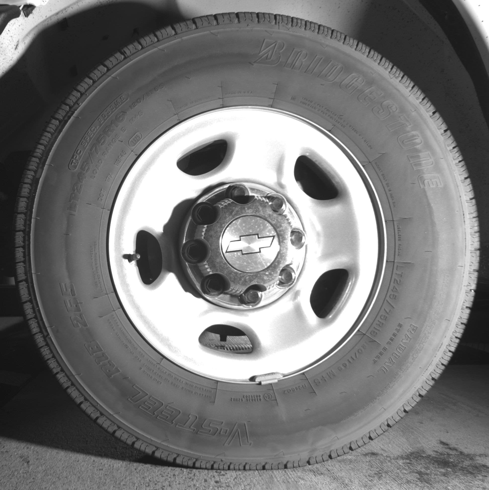 Thumbnail: 2025 Chevrolet Express - 9