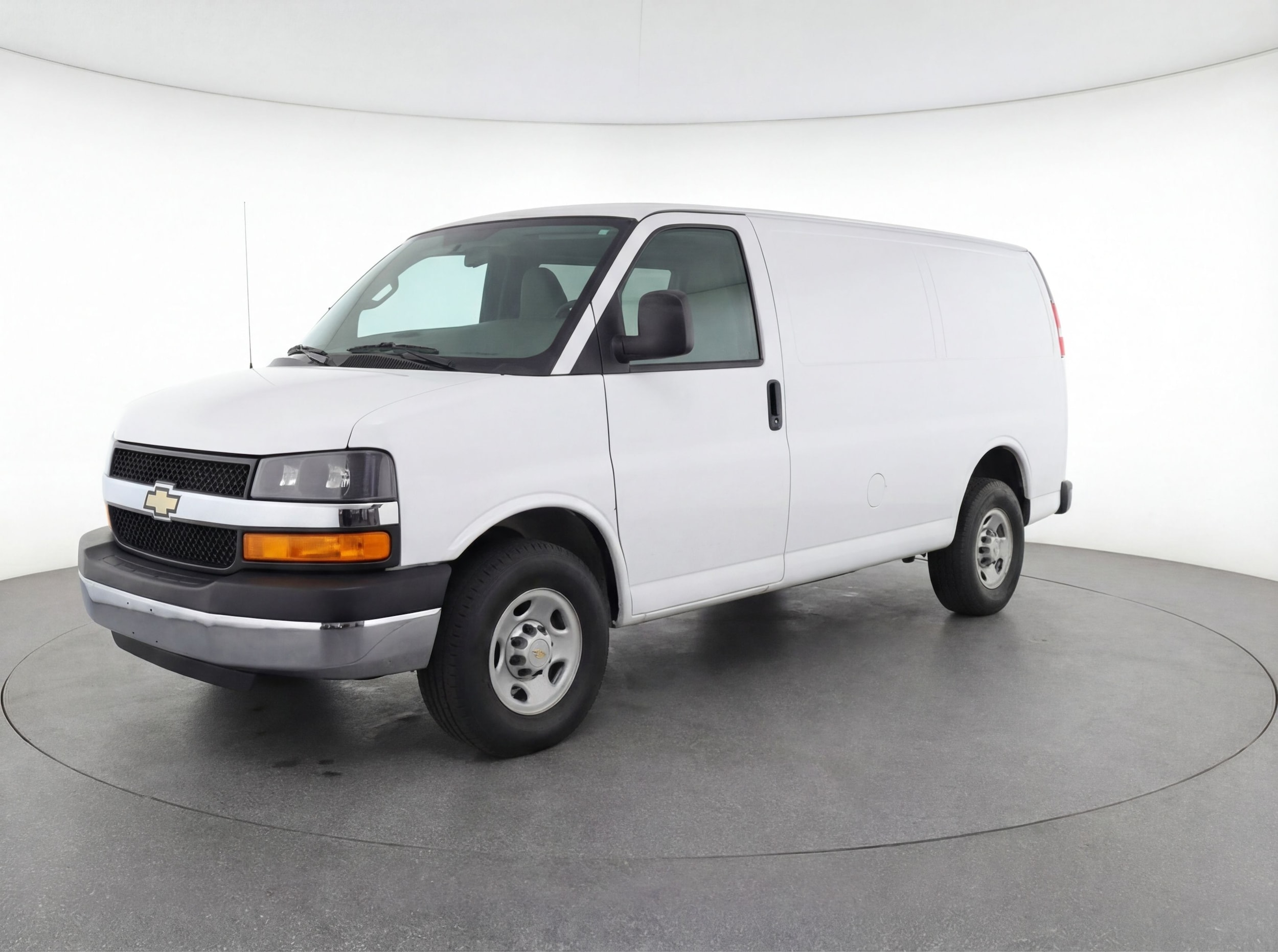 Thumbnail: 2025 Chevrolet Express - 3