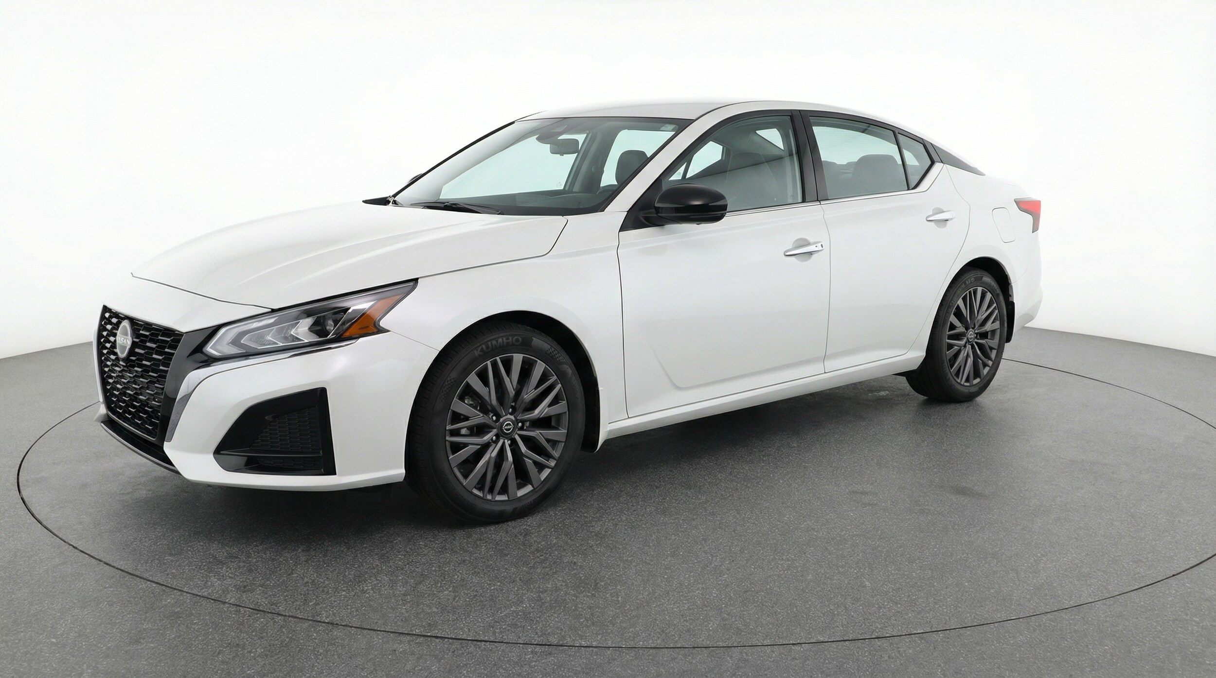 Thumbnail: 2025 Nissan Altima - 3