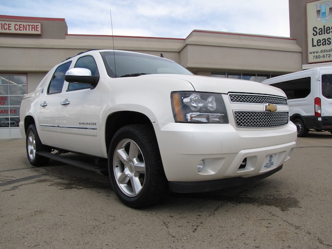 2009 chevy avalanche ltz towing capacity