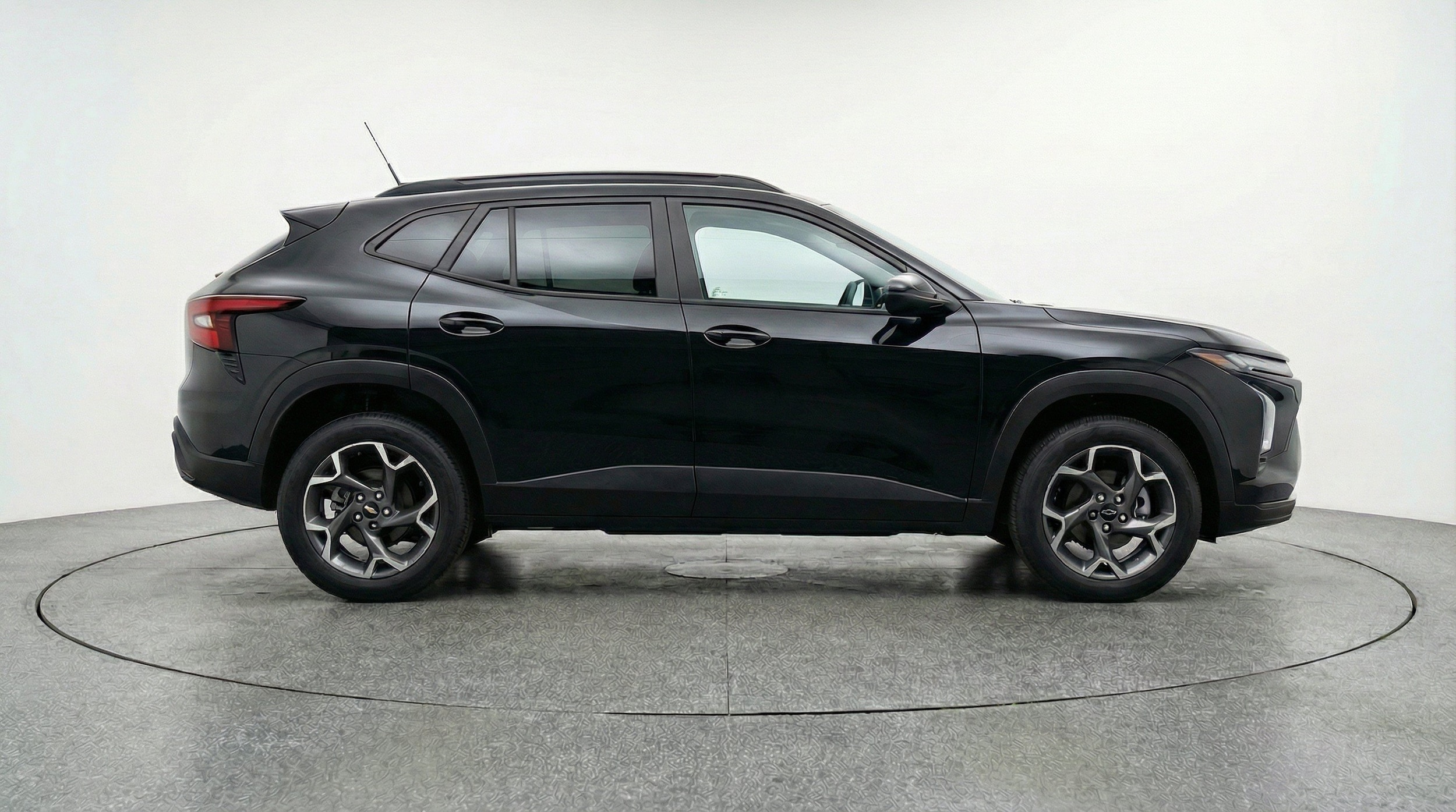 Thumbnail: 2025 Chevrolet Trax - 11