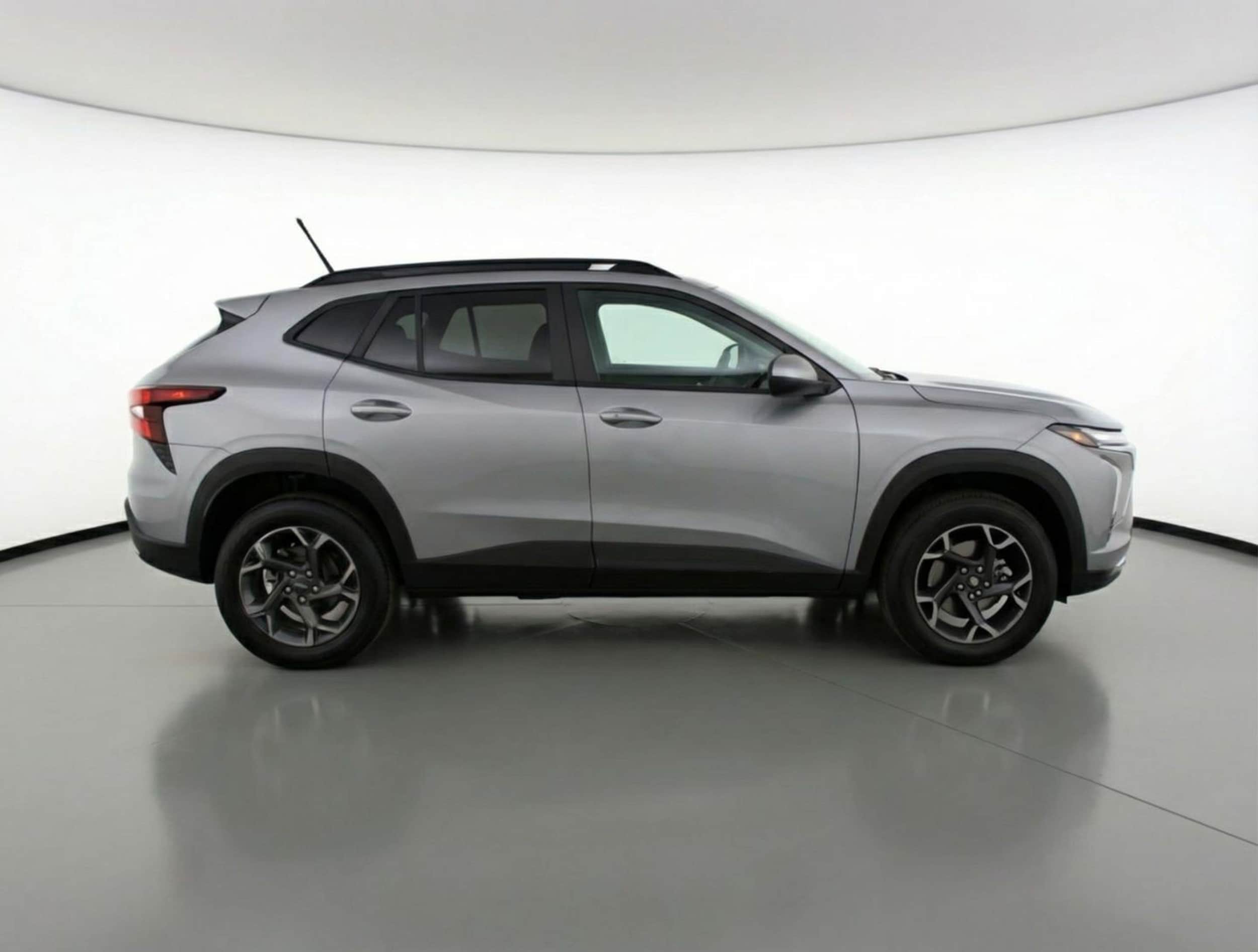 Thumbnail: 2025 Chevrolet Trax - 11