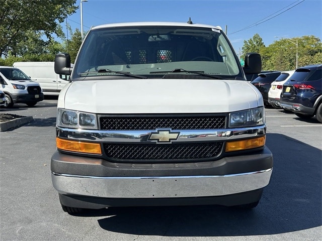 Used 2022 Chevrolet Express Cargo Work Van with VIN 1GCWGAFP4N1195764 for sale in Staten Island, NY