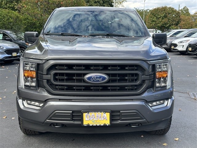 2022 Ford F-150 XLT photo 2