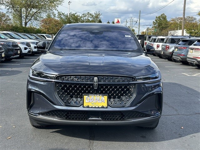 2024 Lincoln Nautilus Premiere photo 2
