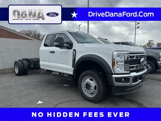 2024 Ford F-550 Super Duty Chassis Cab XL's photo